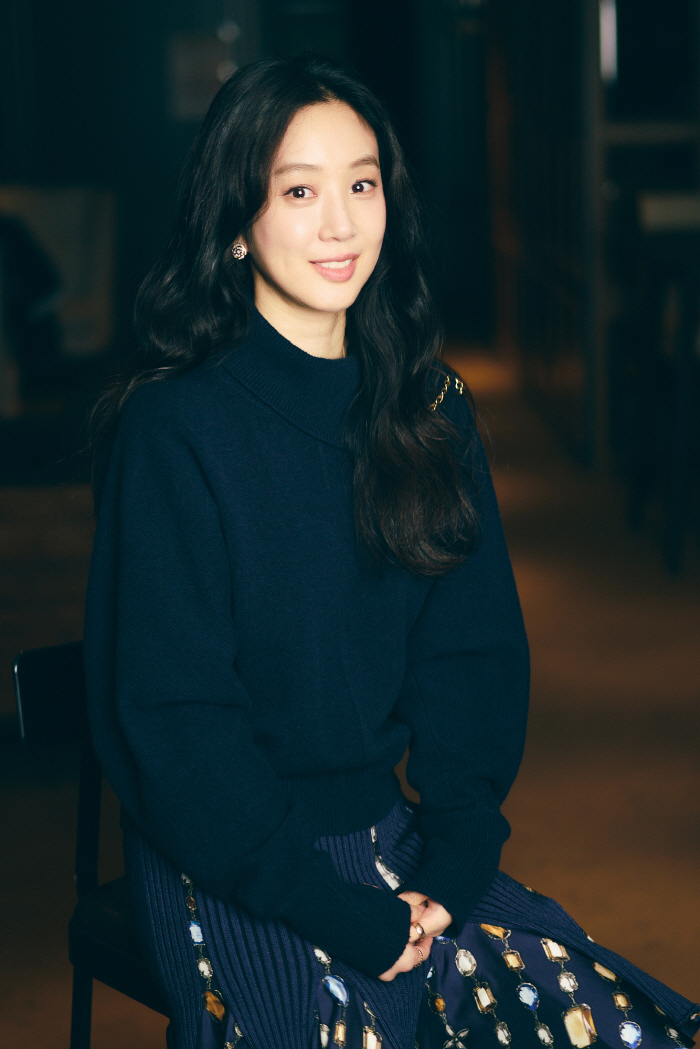 [인터뷰①] '하얀 차' 정려원 "내가 예쁘게 운다고? 요즘엔 '신인감독 김연경' 보며 오열"