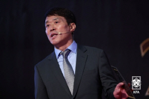 국감서도 제식구 감싸기...'오심 인정해놓고' 문진희 심판위원장 