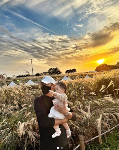 류시원, ♥19세 연하 아내+딸 살짝 공개 "사랑해 내 가족"