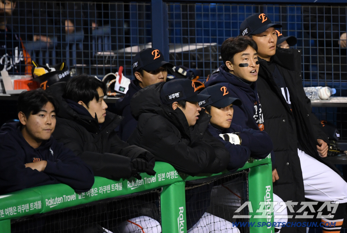 '오늘은 됐다 싶었는데' 1회 포효하던 손아섭과 노시환의 기쁨은 오래가지…