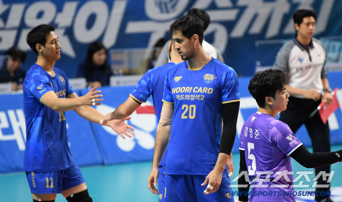 [포토] 우리카드 '연승 마감'