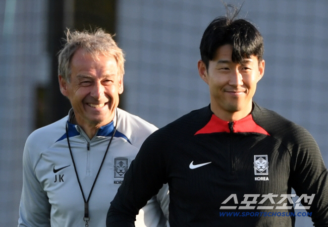 손흥민 망친 '韓 역사상 최악의 감독' 충격 근황...홍명보호와 '정면충…