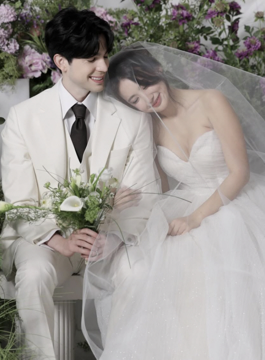 2% 기적 일어나길..로빈♥김서연, 소파술 연기 “아기 심장 미약하게 뛰…