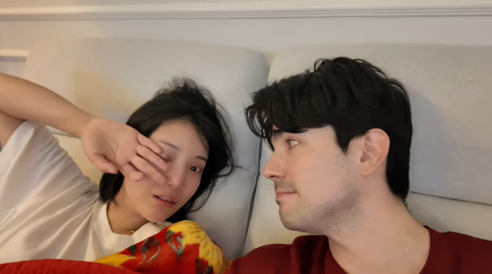 2% 기적 일어나길..로빈♥김서연, 소파술 연기 “아기 심장 미약하게 뛰…