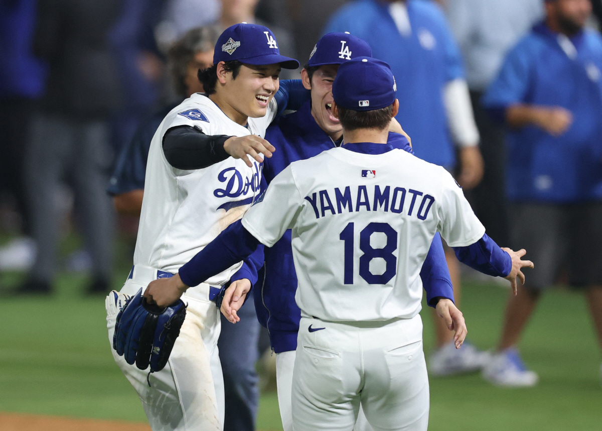 '4667억이 싸게 느껴진다' 9이닝 완투 → 하루 쉬고 불펜 대기…전설…