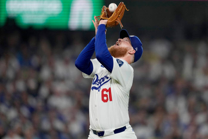 '와 다저스' 방출 무명 투수까지 터트렸다…"미쳤죠, 오타니·커쇼·프리먼·베츠 날 축하하다니"