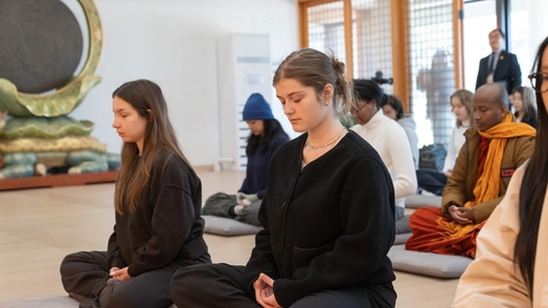 [경주APEC] 방한 경제인 100여명 동국대서 한국 불교 수행 체험
