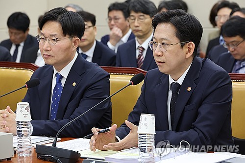 윤정부 R&D 삭감 파장…과기정통부 전수 조사한다