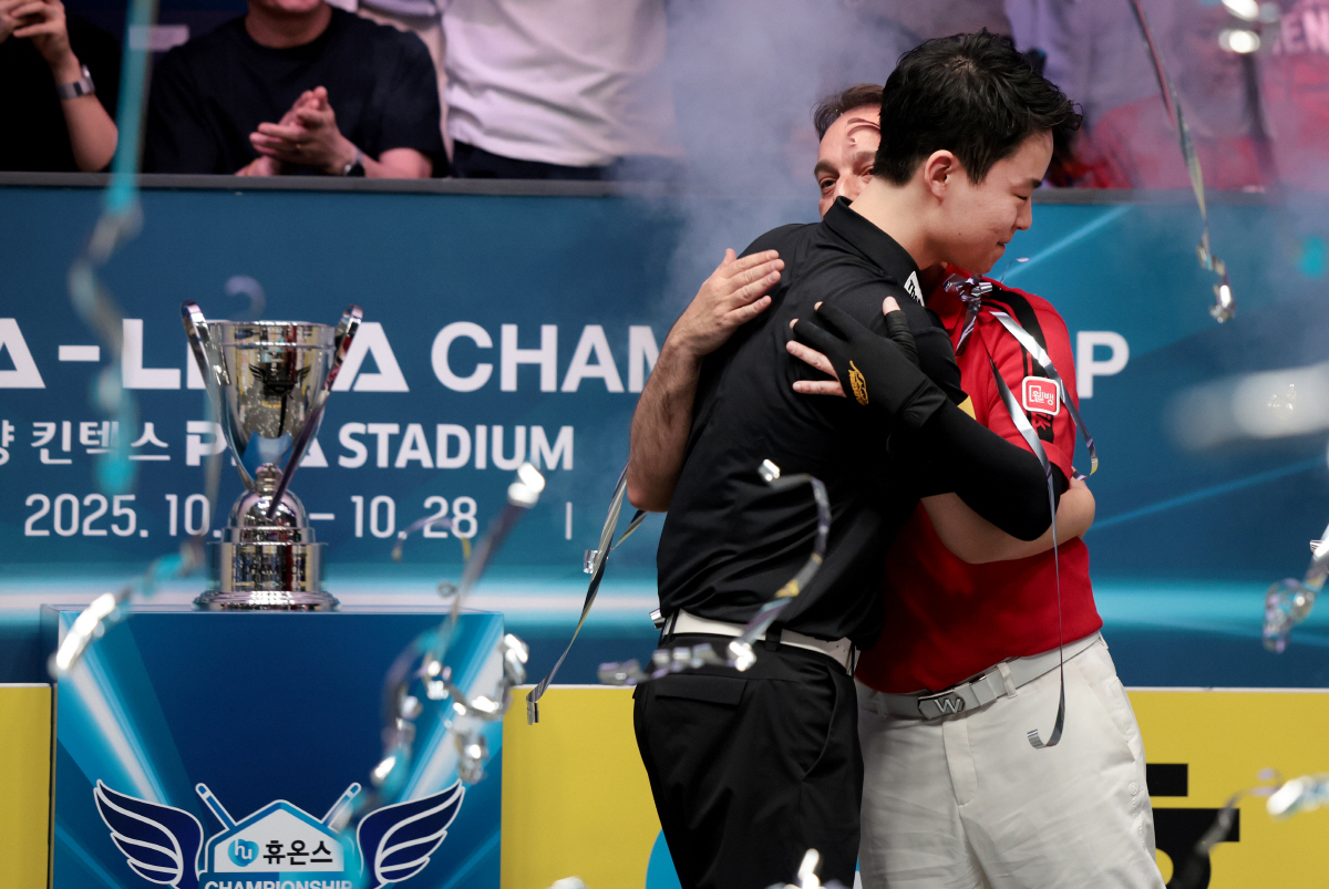 '내 위로 다 꿇어! 10대의 대반란' 프로당구 최대이변 등장. 18세 …