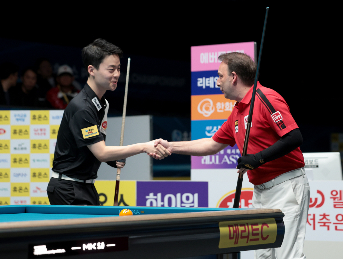 '내 위로 다 꿇어! 10대의 대반란' 프로당구 최대이변 등장. 18세 …