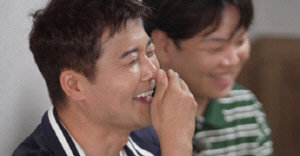 전현무, 7살 연상 여배우와 은밀한 만남 