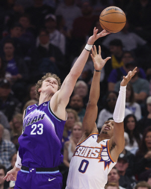 로리 마카넨 51점 폭발. 무려 27년 만에 유타 레전드 메일맨 칼 말론 소환