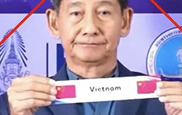 온 국민 분노 폭발! 베트남 국기 자리에 중국 국기 배치…"국가 이미지 …