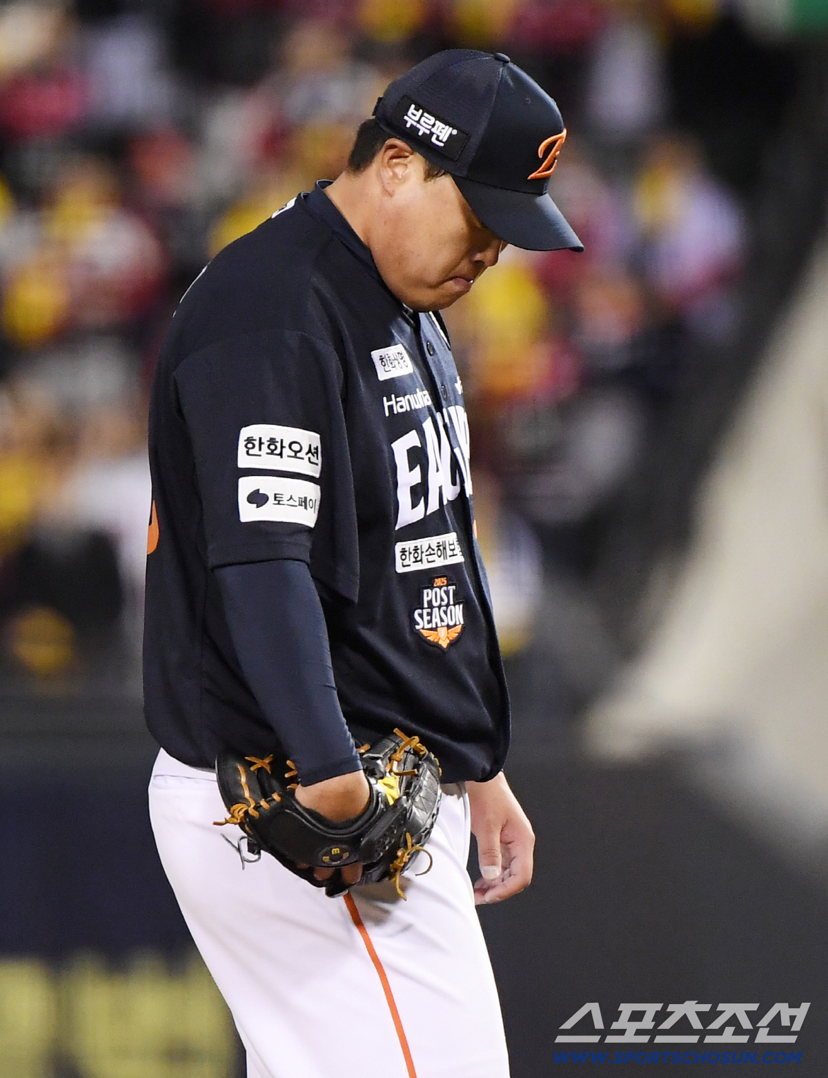 가을엔 '평범한 투수'였는데.. RYU, PS 통산 1승4패 ERA 5.…