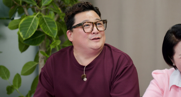 새신랑 윤정수, 김숙과 양다리 열애설 입 열었다 "♥원진서 만난 시기 겹…