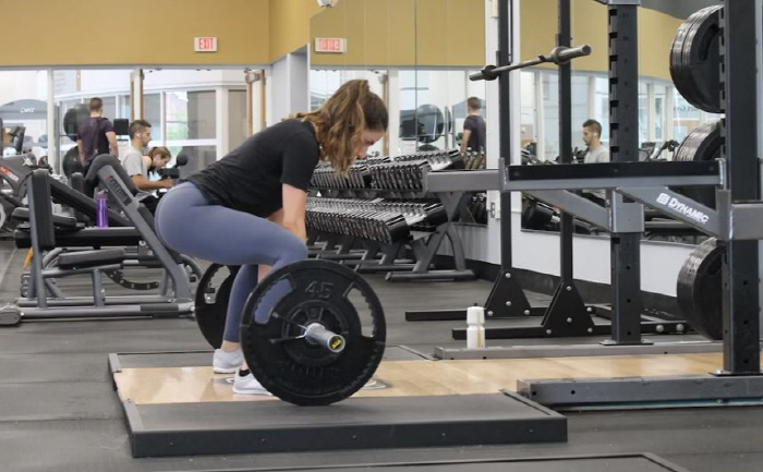"3개월간 50kg 감량하면 포르쉐 증정"…헬스장 다이어트 챌린지 논란