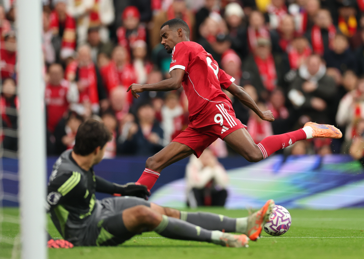 '태업하더니 결국 수술까지' 업보 청산! '2300억 사나이' 제대로 망…