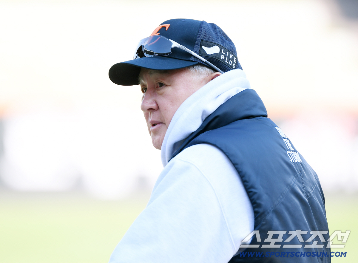 [포토] 김경문 감독, 홈에서 반전 이룰 수 있을까?