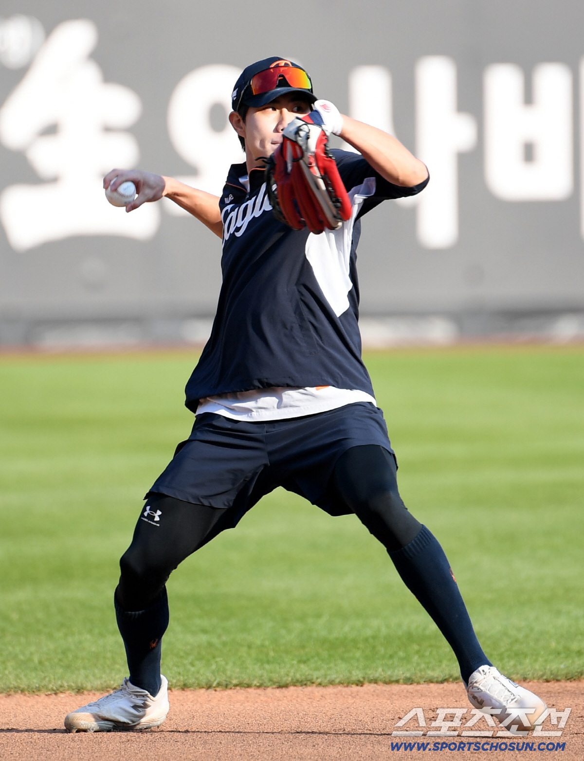 [포토] 심우준 '견교한 수비 살려'