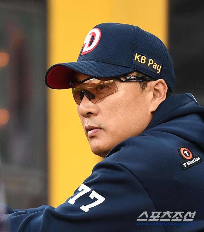 이승엽 전 감독, 요미우리 가을캠프 임시코치로 참가. "코치는 처음. 공…