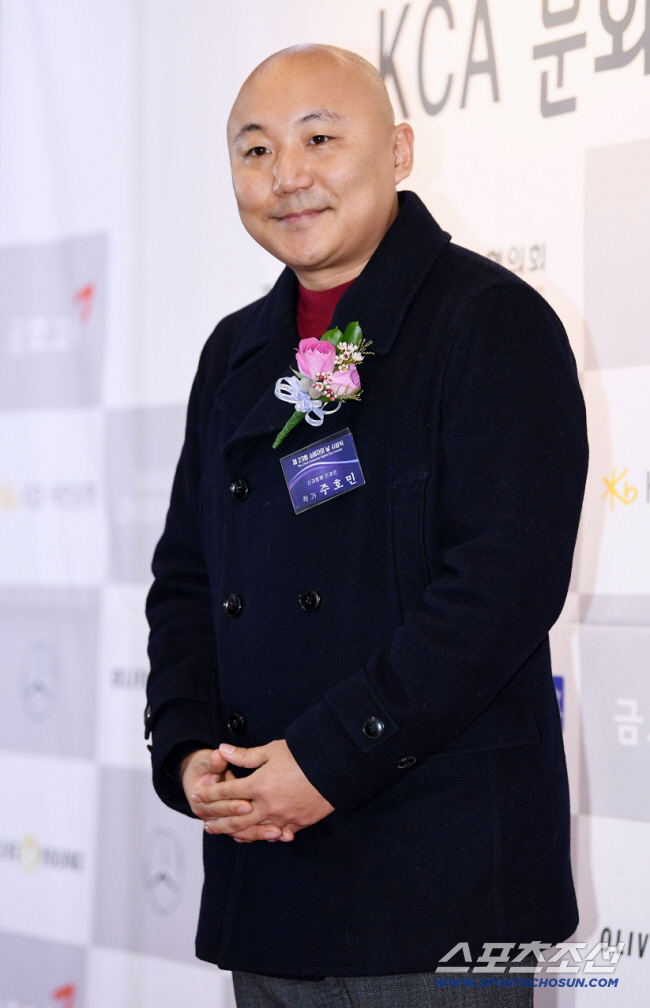 [SC이슈] 주호민 “허위사실 유포 강경대응”…‘쥐새끼’ 논란 해명까지 직접 칼 빼들었다