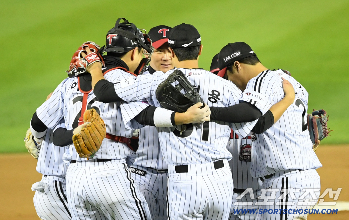 우승팀인데 '승률 0.200' 이라니…"KS는 다릅니다" 사령탑 왜 확신…