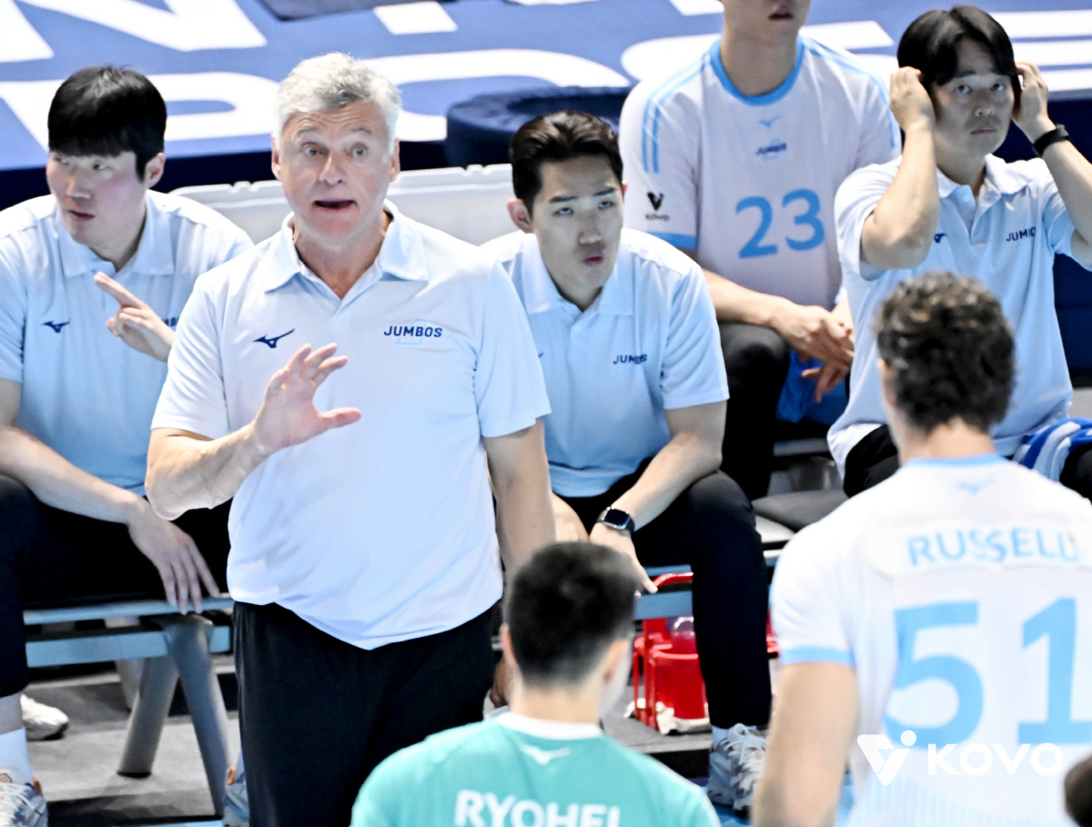 "양해 아닌 통보" 20만원 제재금으로 끝난 '불법 유니폼 파동', 한국…