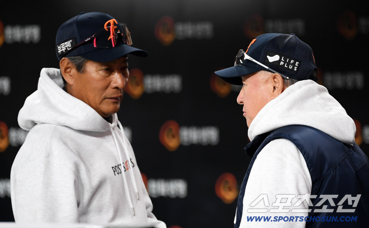 [포토] 김경문 감독 '제발'