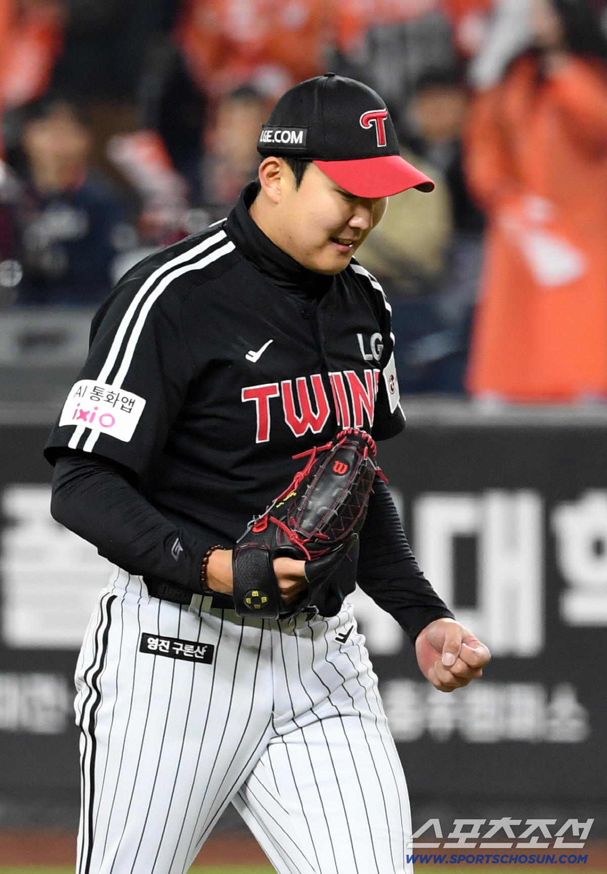 [포토] 손주영 '손아섭 삼진 처리 후 포효'