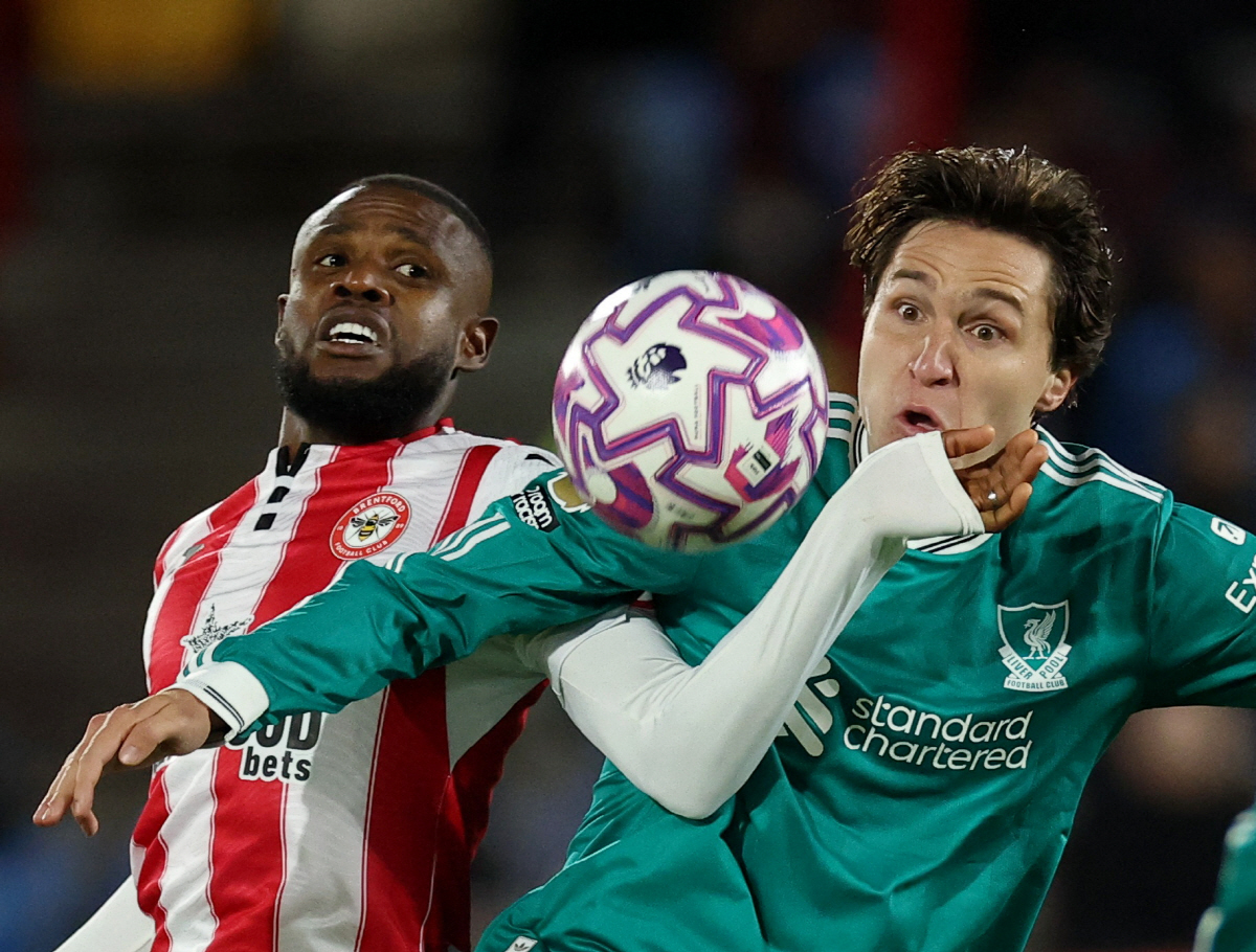 리버풀 라커룸은 쥐죽은듯 조용했다…'패패패패'에 충격받은 챔피언들, '어…