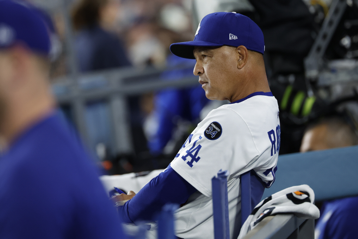 '드디어 때가 됐다' 포스트시즌 유령선수 된 LAD 김혜성, 월드시리즈 …