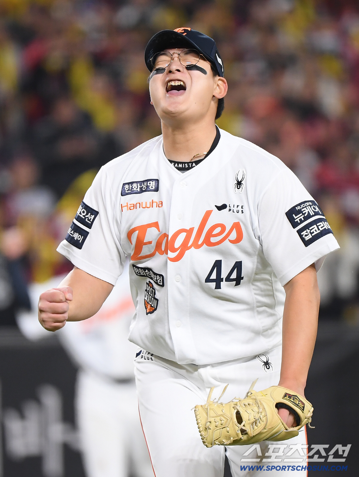 한화 기적의 역전승 진짜 승부처, 충격의 폭투에도 김서현이 무너지지 않았…