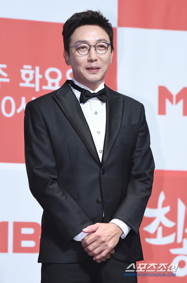 탁재훈, '女게스트에 사적 연락' 사실상 인정했다 "그게 문제가 되냐" …