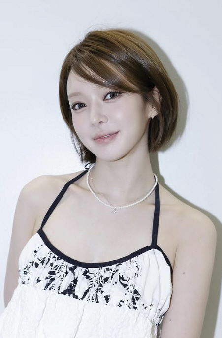 AOA 출신 초아, 얼굴 달라졌다고? 성형 의혹에 간접 입장[SC이슈]