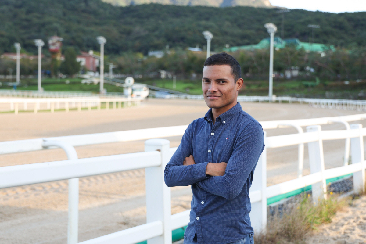 '코리안드림' 꿈꾸는 파나마 출신 루이스, 한국 경마 당찬 출사표