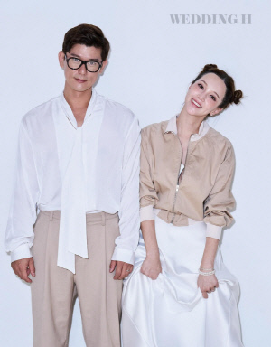 아유미, ♥훈남 사업가 남편과 결혼 3주년 웨딩화보 