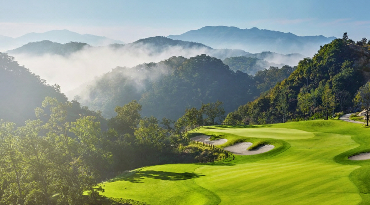 '4개 골프장 90개 홀' 리조트, 전용라운지...통합형 프리미엄 멤버십…