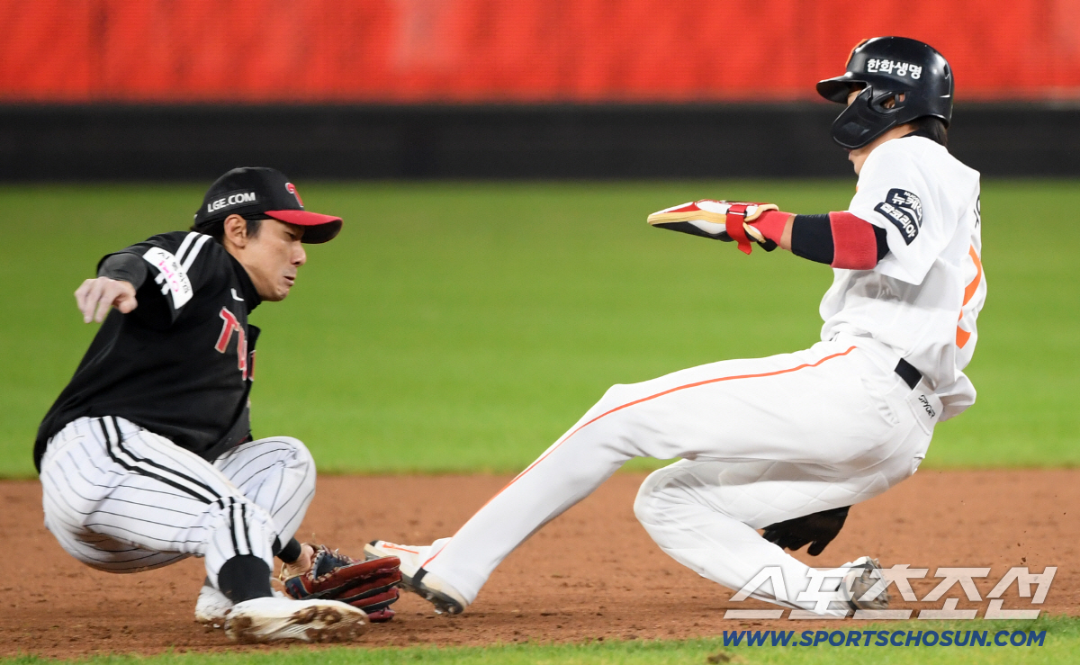 끔찍한 역전패 속 한줄기 위안, 큰 무대에도 기죽지 않는 남자…'대주자→…