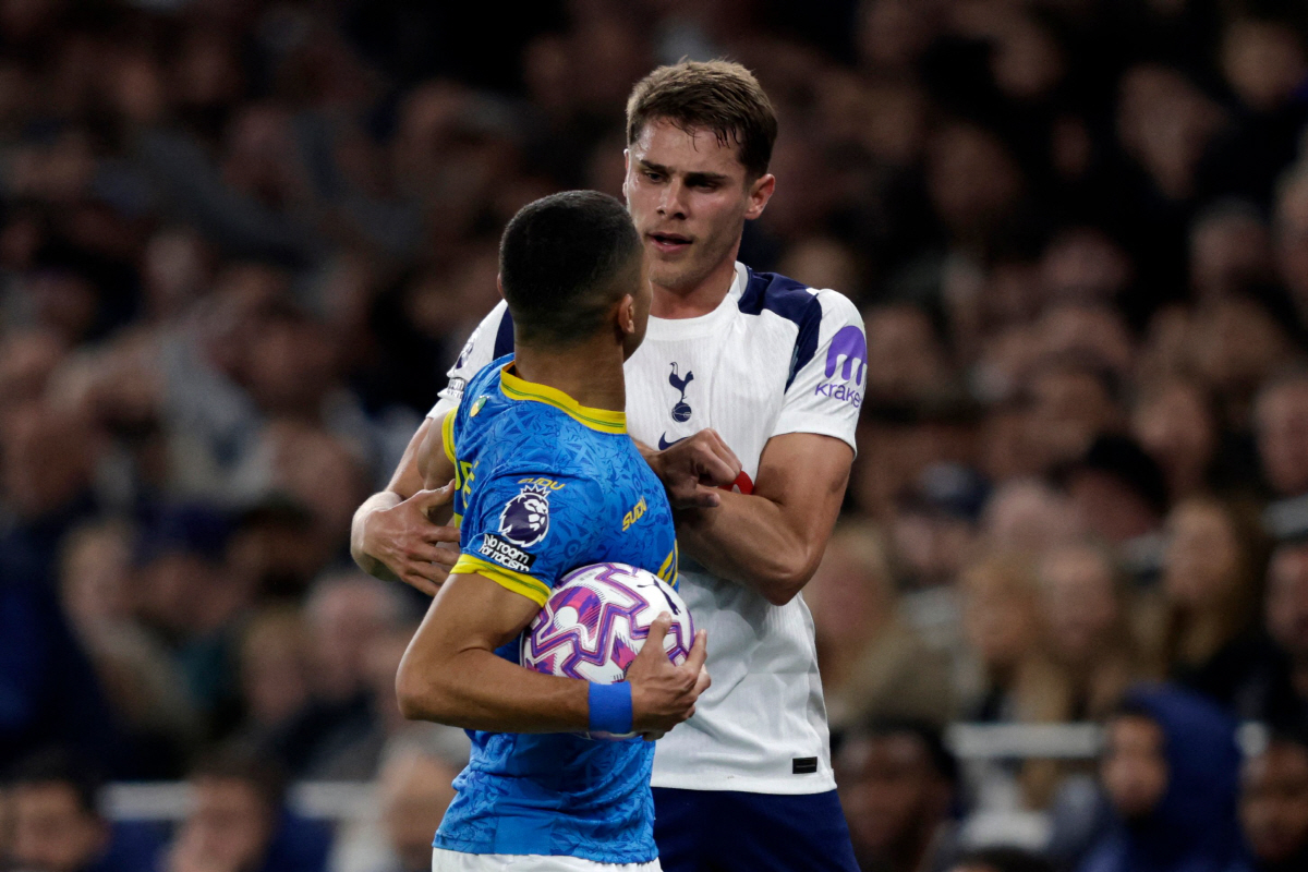 리버풀 망하기 직전! '김민재vs판더벤' 수비 물갈이 노린다→'이적료 1…