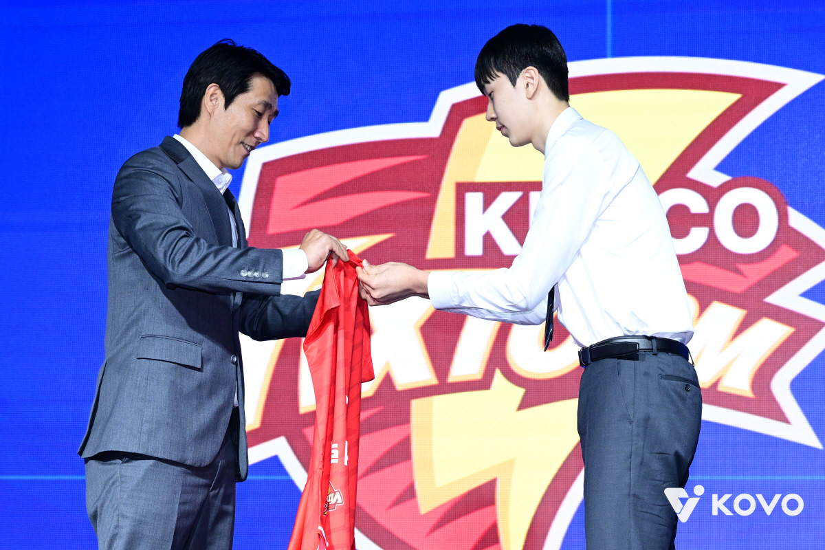 '1m99 특급 신예' 몸무게 78㎏ 유일한 걸림돌?…"기본기 좋다, 그…