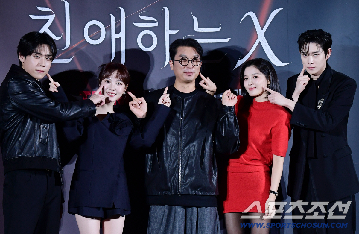 [SC현장] "싱크로율은 마이너스 100%"..김유정, '친애하는 X'에…