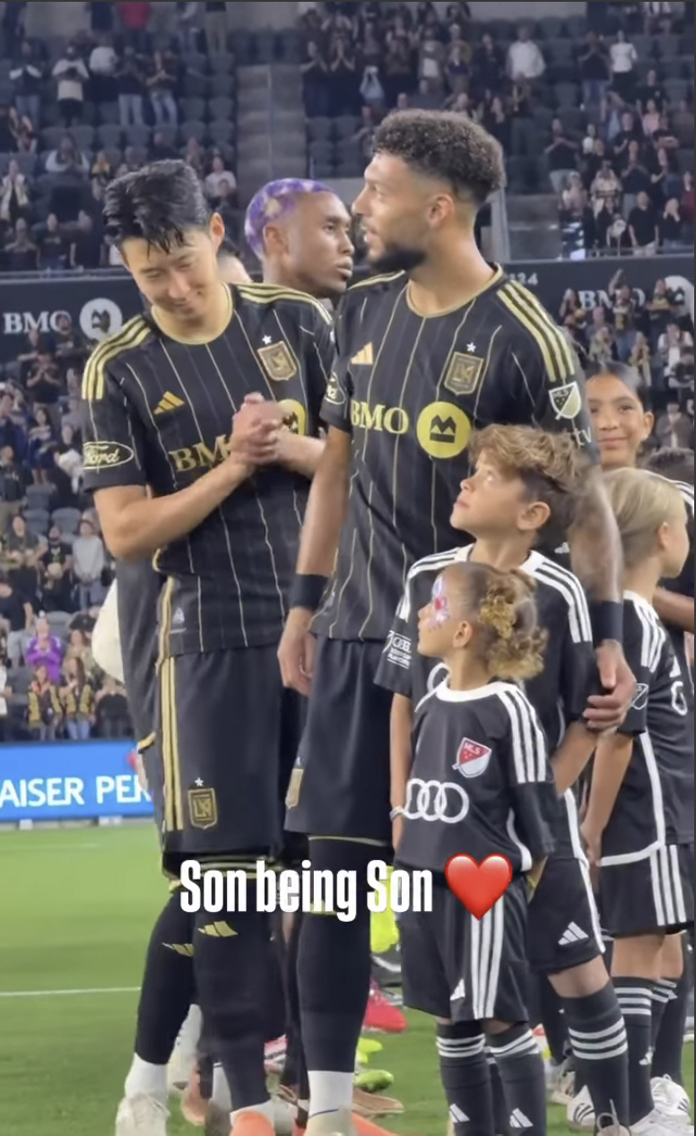 "너무 다정해, 귀여워" 미국 난리난 손흥민 경기 전 행동...SON 사…