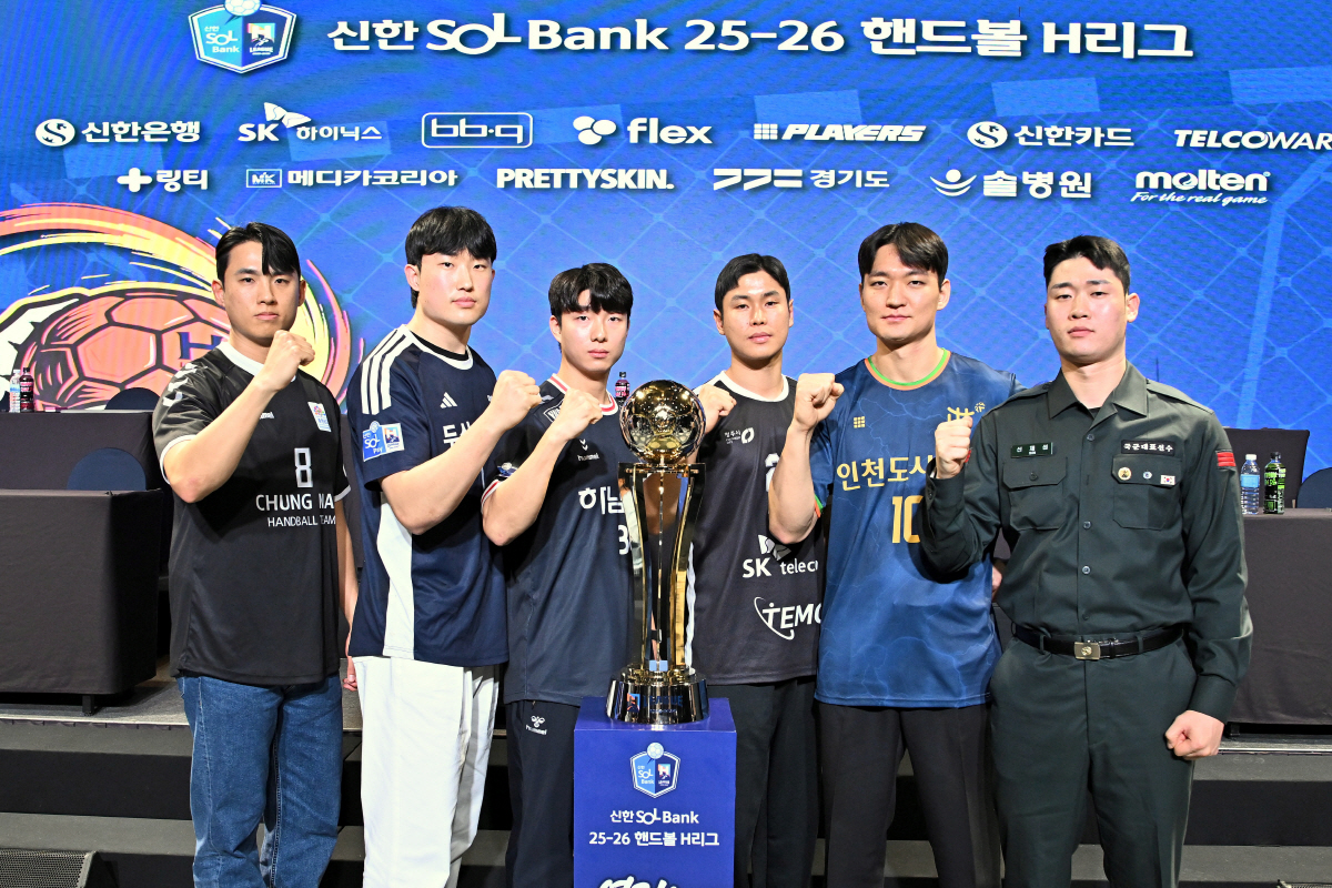 "다시 코트로!" 男 11연속 우승 도전 '타도 두산'→女 '류은희 합류…