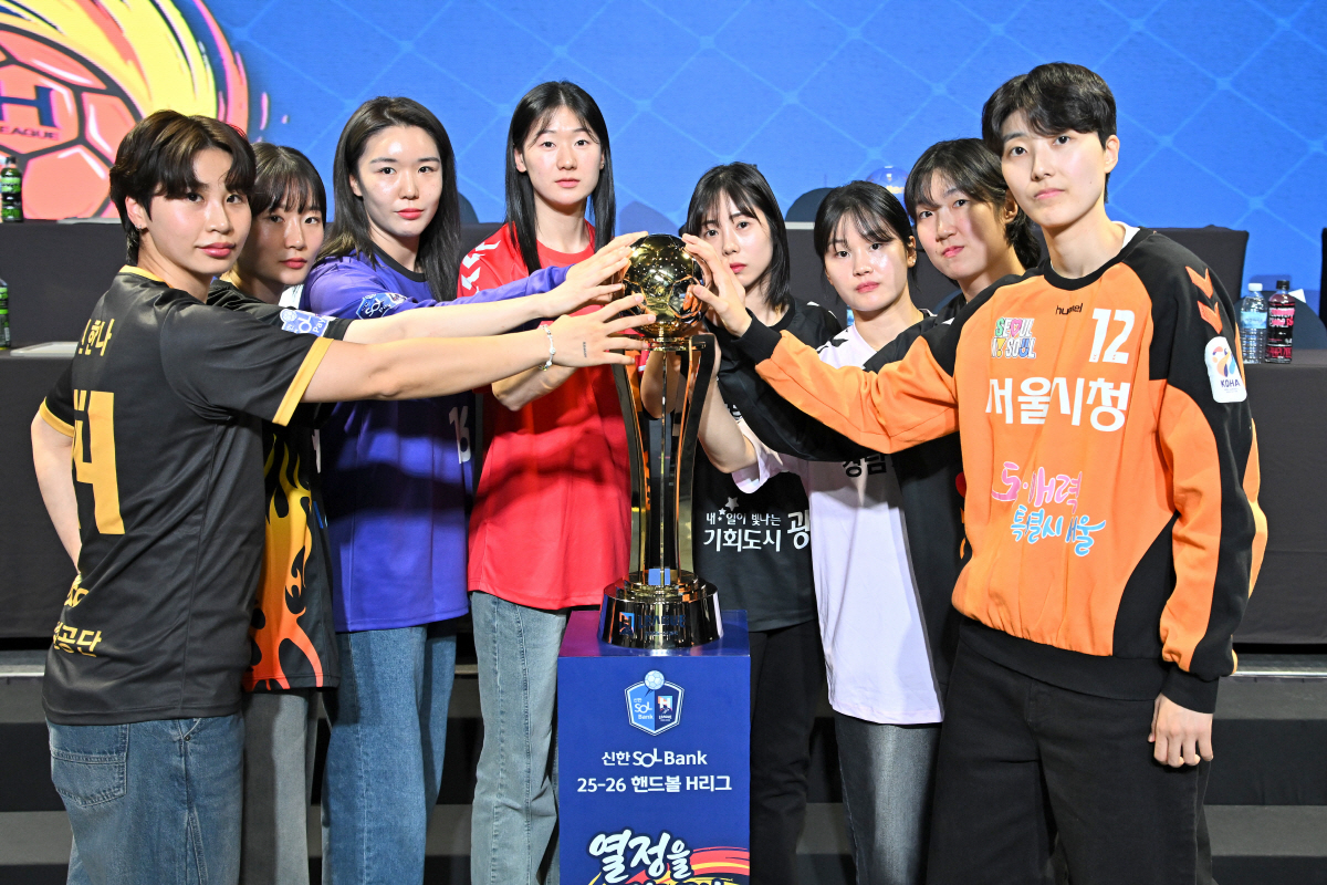 "다시 코트로!" 男 11연속 우승 도전 '타도 두산'→女 '류은희 합류…