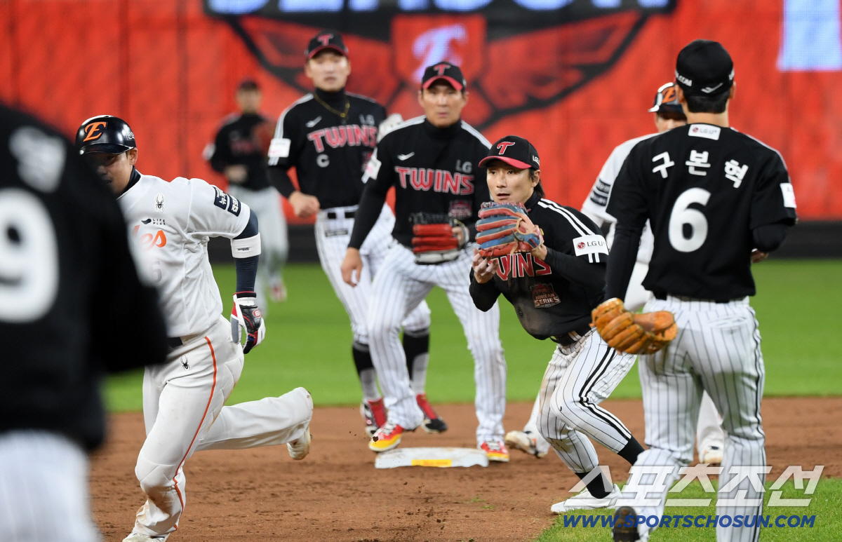 인필드 아니야? 결국에는 오지환 센스만 남았다…"이미지 속에 있었죠"
