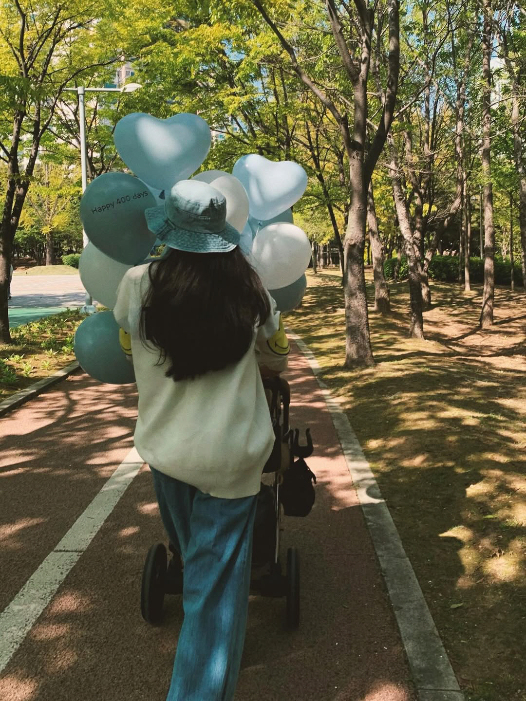 [SC이슈] 문가비, '정우성 혼외자' 아들 모자이크 없이 공개..父닮아…
