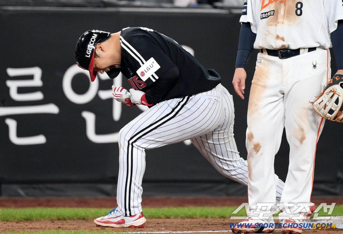 [포토] 문보경 '주먹 불끈'