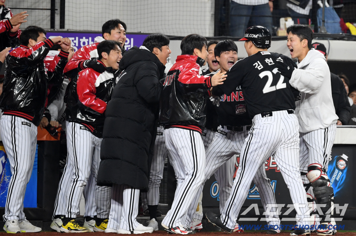 '메가 트윈스포 미쳤다' 9회 박동원 투런포→김현수 역전타→문보경 2루타…
