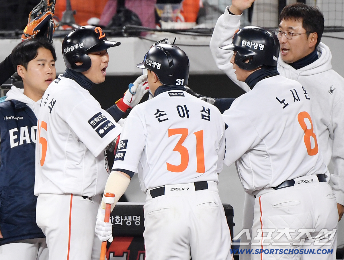 '메가 트윈스포 미쳤다' 9회 박동원 투런포→김현수 역전타→문보경 2루타…