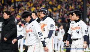 꿈이었으면.. 절망 한화, '1001 인천 참사' 뛰어넘는 역대급 쇼크! → 안방 대전서 최악의 악몽 [KS4]